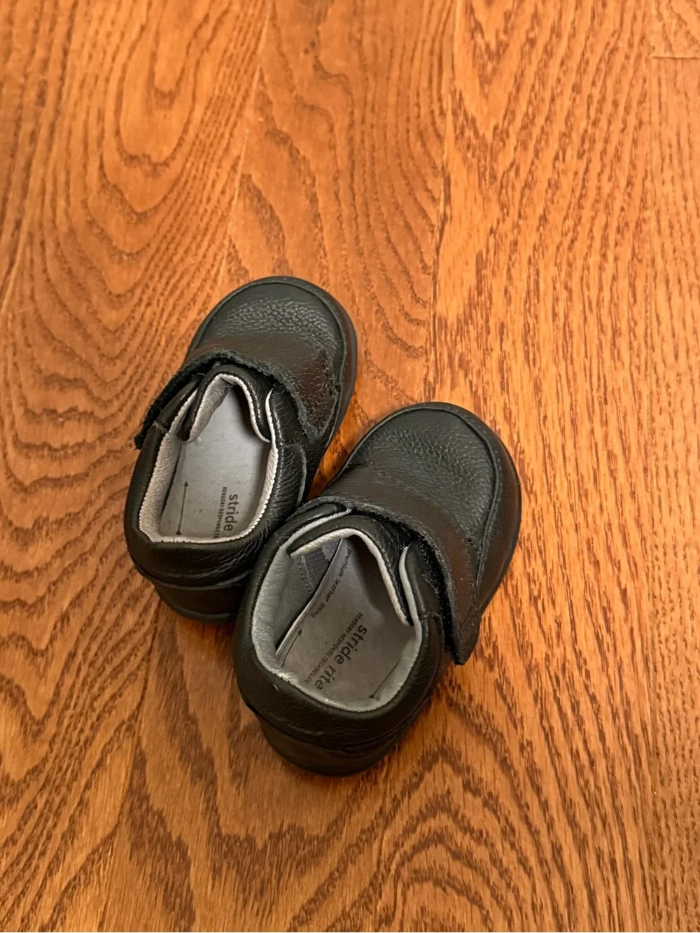 Stride Rite Kids Black Leather Velcro Strap Shoes- 4W